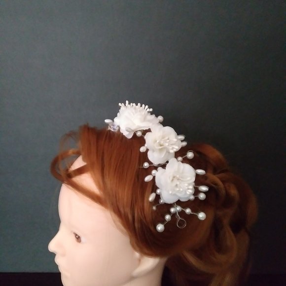 Flower and Crystal Pearl Bridal Crown / Floral Wedding Hair main image 6